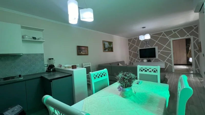 Tirane, jepet me qera shtepi 1 Katshe Kati 1, 125 m² 1.200 € (Sheshi Avni Rustemi)