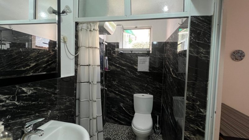 Tirane, jepet me qera shtepi 1 Katshe Kati 1, 125 m² 1.200 € (Sheshi Avni Rustemi)