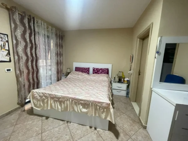 Tirane, jepet me qera apartament 2+1+Ballkon Kati 3, 130 m² 550 € (Sulejman Delvina)