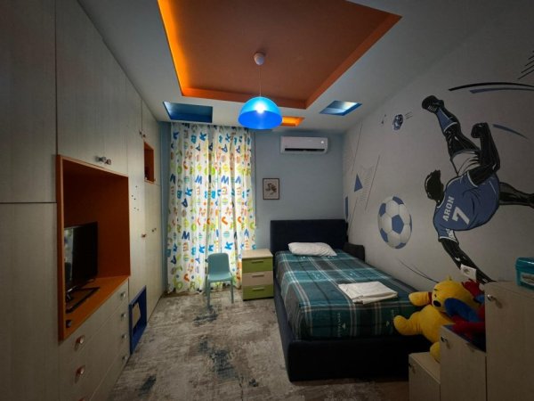 Tirane, shitet apartament 2+1+Ballkon Kati 2, 100 m² 200.000 € (Rruga Peti, Liqeni i Thate)