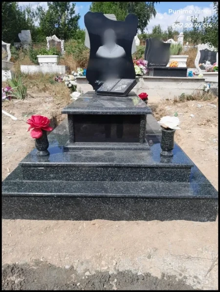 Tirane, ofroj Punime Varresh te ndryshme