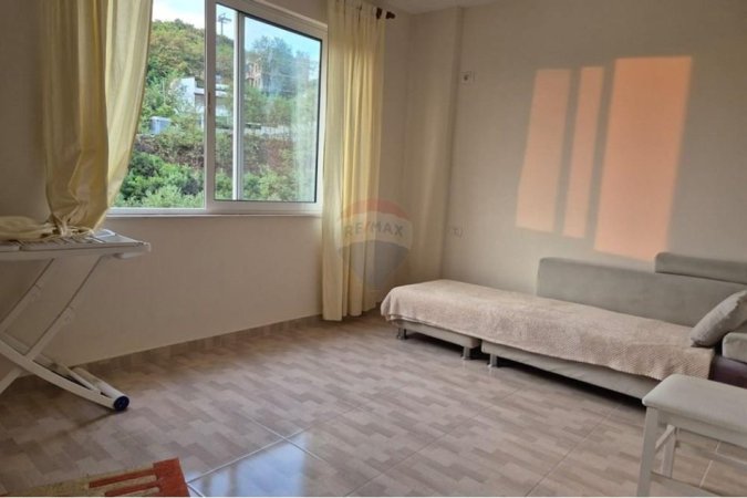 Tirane, jepet me qera apartament 2+1 Kati 5, 75 m² 350 € (Fresku - Rruga e Thesarit)