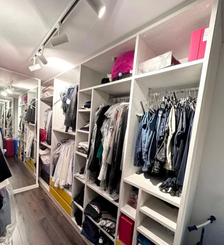 📍Rr Elbasanit, shitet Ap 2+1+verande📌Top Location Kati 3, 190 m²