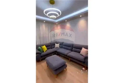 Shqiperi, jepet me qera apartament 2+1 Kati 4, 110 m² 800 € (Apartament 2+1+2 me qera ne Don Bosko)