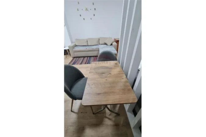 Tirane, jepet me qera apartament 1+1 Kati 1, 44 m² 450 € (Jepet me qira GARSONIERE E MOBILUAR, OXHAKU)