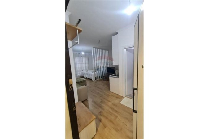 Tirane, jepet me qera apartament 1+1 Kati 1, 44 m² 450 € (Jepet me qira GARSONIERE E MOBILUAR, OXHAKU)