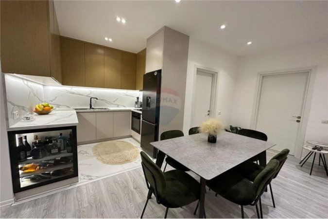 Tirane, jepet me qera apartament 2+1 , 99 m² 800 € (Rruga e Dibres - Rruga e Dibrës - Selvia, Shqipëri)