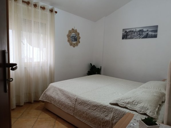 Golem, jepet me qera apartament 2+1 Kati 4, 60 m² 300 € 