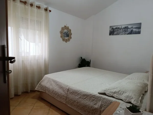 Golem, jepet me qera apartament 2+1 Kati 4, 60 m² 300 € 