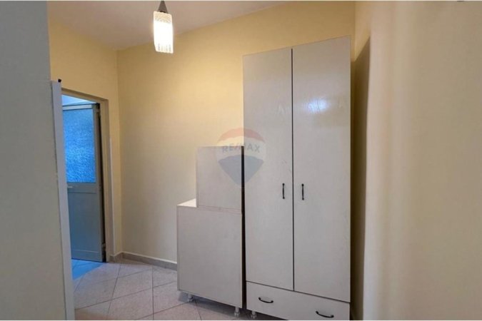Tirane, jepet me qera apartament 2+1 , 60 m² 400 € (Bulevardi Zogu I, Shqipëri)