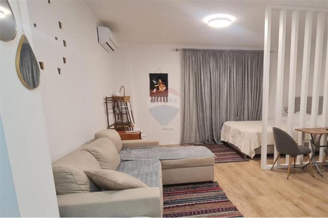 Tirane, jepet me qera apartament , 44 m² 450 € (Zihni Sako - Porcelan - Oxhaku,)