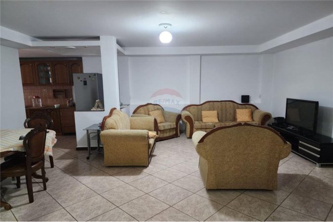 Tirane, jepet me qera apartament 2+1 Kati 6, 142 m² 650 € (irfan tomini - Bulevardi Gjergj Fishta,)