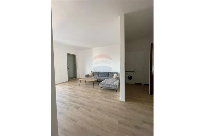 Tirane, jepet me qera apartament 2+1 , 850 € (Rruga e Kavajes - Kompleksi Delijorgji)