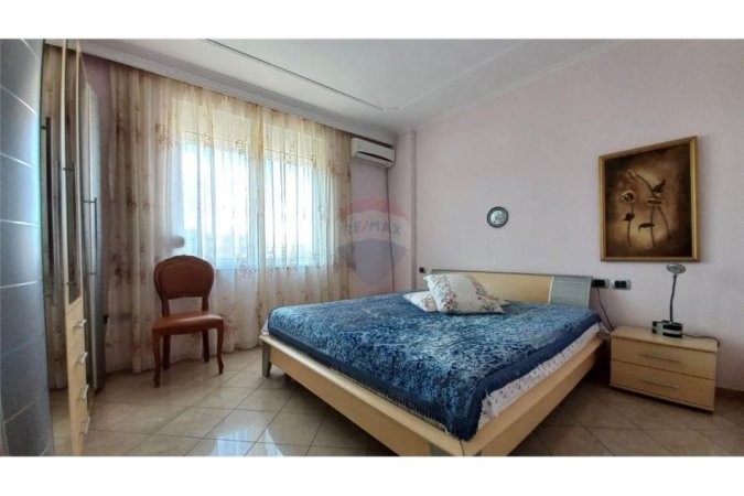 Tirane, jepet me qera apartament 1+1 Kati 6, 65 m² 600 € (Tirana e Re - Petronini, Albania)