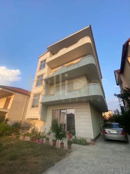 Tirane, shitet Vile 4 Katshe , 485 m² 360.000 € (Kombinat, Tirana, Albania)