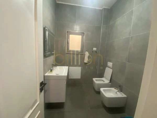 Tirane, shitet Vile 4 Katshe , 485 m² 360.000 € (Kombinat, Tirana, Albania)