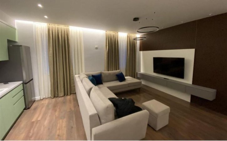 Tirane, jepet me qera apartament 2+1 Kati 3, 102 m² 600 € (Komuna Parisit)