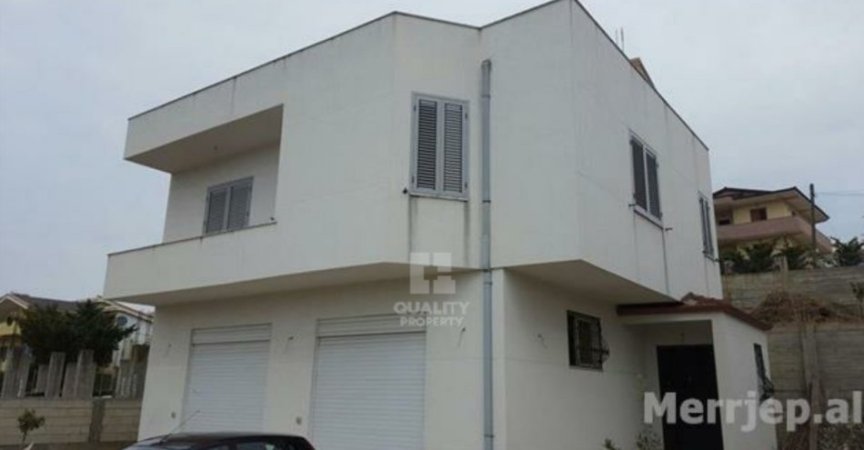Durres, jepet me qera Vile 2+1 Kati 2, 250 m² 450 € (Arapaj, Durres)