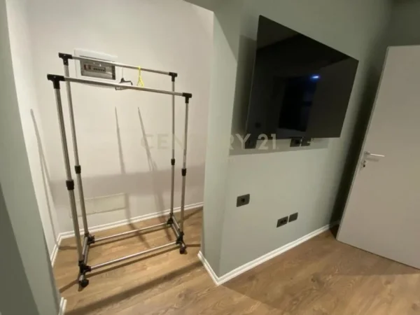 Tirane, shitet Vile 4+1 , 193 m² 550.000 € (Rruga Fortuzi)