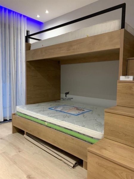 Tirane, shitet apartament 2+1+Ballkon Kati 4, 94 m² 139.600 € (LAPRAKE)