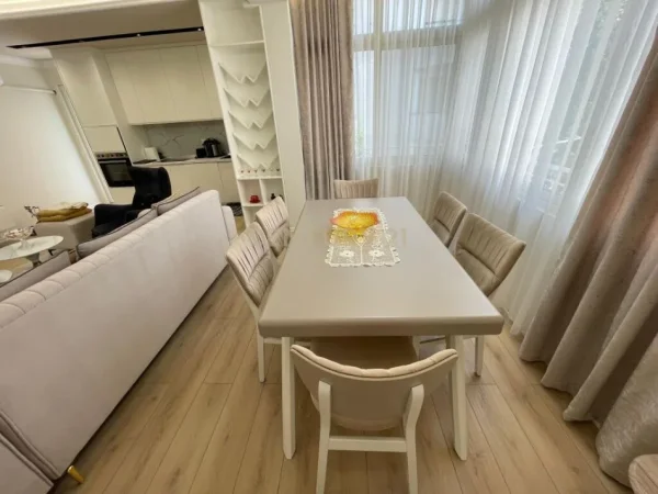 Tirane, shitet apartament 2+1 Kati 2, 118 m² 220.000 € (Liqeni I Thate)