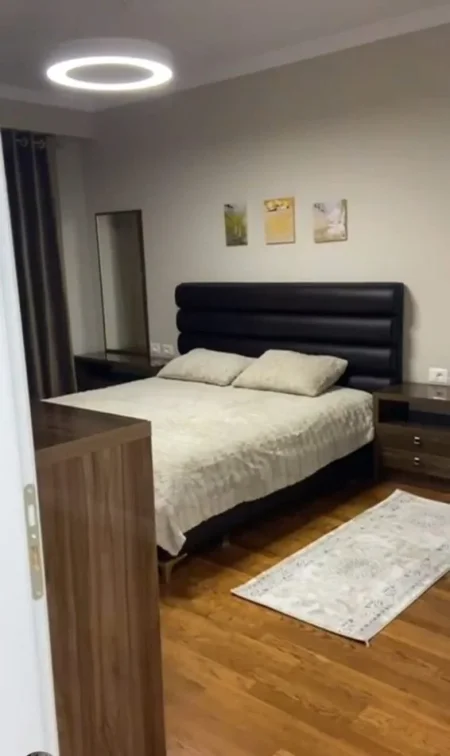 Tirane, jepet me qera apartament 2+1 Kati 6, 120 m² 1.200 € (Kompleksi Olimpic)