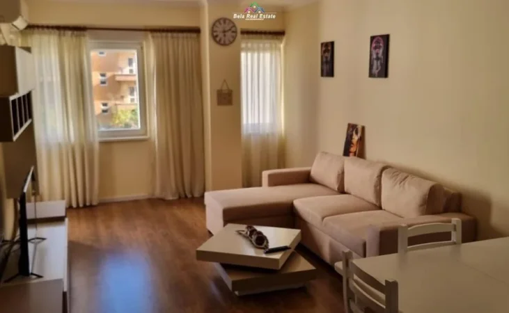 Tirane, jepet me qera apartament 2+1 Kati 3, 92 m² 700 Euro (21 Dhjetori)
