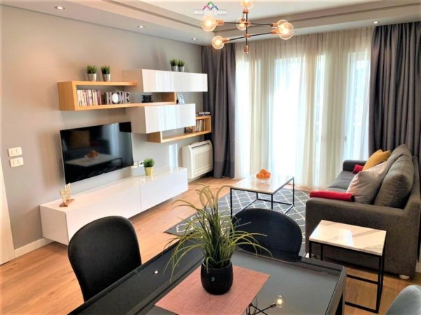 Tirane, jepet me qera apartament 2+1 Kati 4, 95 m² 750 € (21 dhjetori)