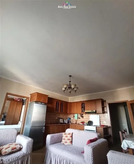Tirane, shes apartament 2+1 Kati 8, 80 m² 100.000 € (5 maji)