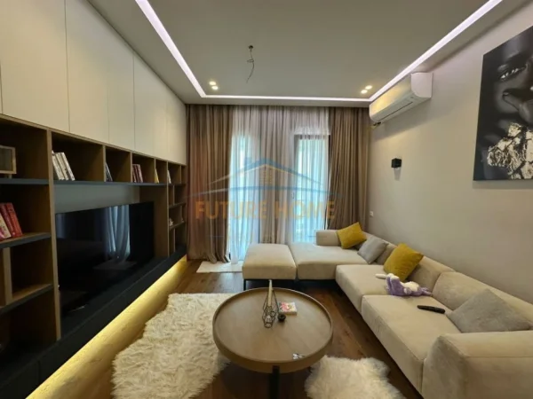 Tirane, jepet me qera apartament 2+1+Ballkon Kati 10, 120 m² 1.300 € (Rruga e Kavajes)