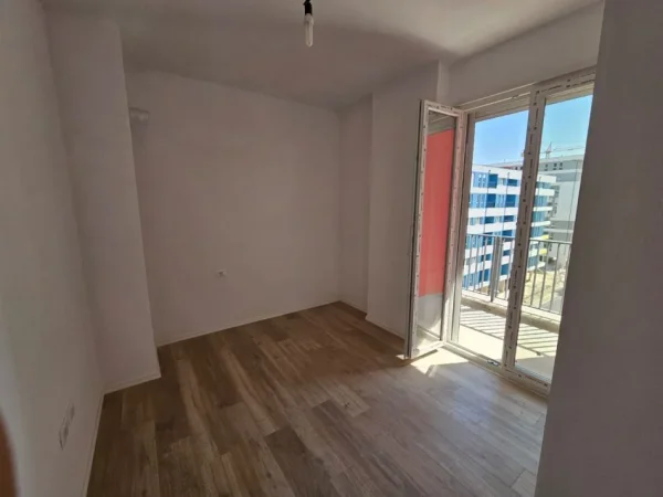 Shqiperi, shes apartament 3+1+Ballkon Kati 5, 142 m² 155.000 € (univers city)
