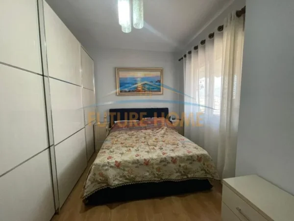 Tirane, shitet apartament 1+1+Ballkon Kati 16, 53 m² 159.000 € (Qender)