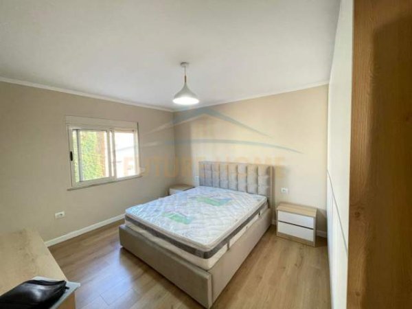 Tirane, jepet me qera apartament 2+1+BLK Kati 4, 71 m² 600 Euro (Qender , Tregu Cam)