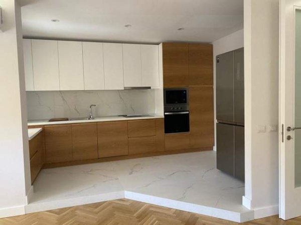 Tirane, shitet apartament 2+1+BLK Kati 2, 138 m² 310.000 Euro
