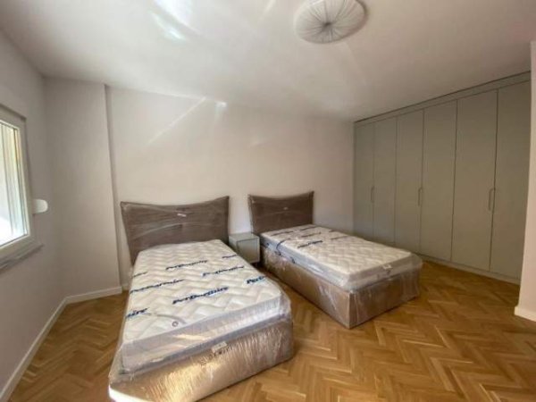 Tirane, shitet apartament 2+1+BLK Kati 2, 138 m² 310.000 Euro