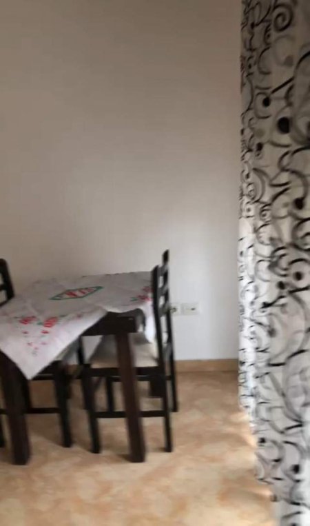 Tirane, jepet me qera apartament 2+1+BLK Kati 4, 85 m² 400 Euro (Kopeshti Botanik)