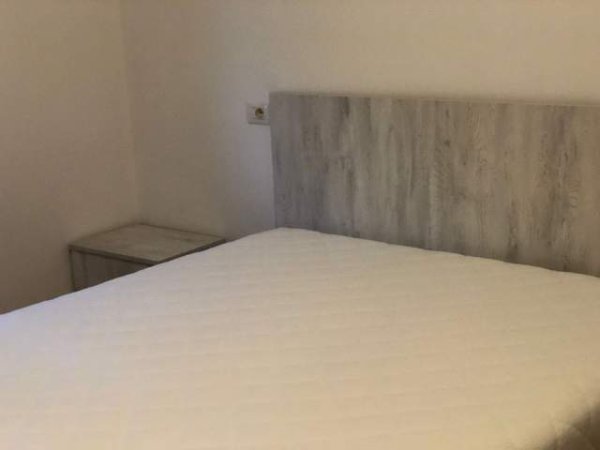 Tirane, jepet me qera apartament 2+1+BLK Kati 4, 85 m² 400 Euro (Kopeshti Botanik)