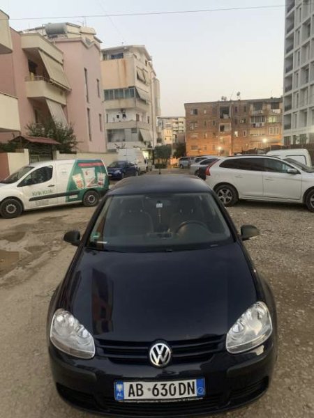 Tirane, shes makine Volkswagen GOLF 5 Viti 2008, 4.000 €