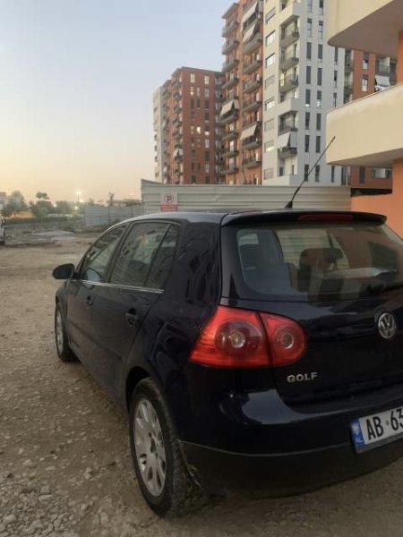 Tirane, shes makine Volkswagen GOLF 5 Viti 2008, 4.000 €