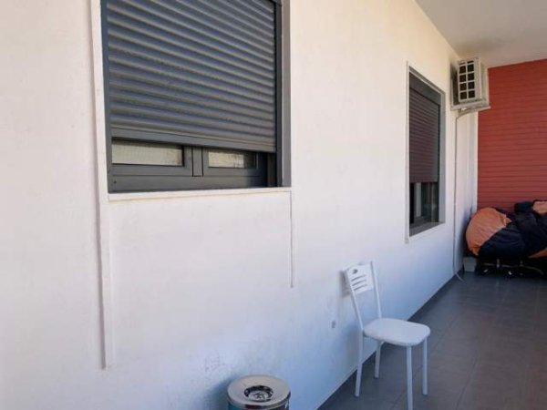 Tirane, jepet me qera zyre Kati 3, 300 m² 6.160 Euro (blv.zogu I)