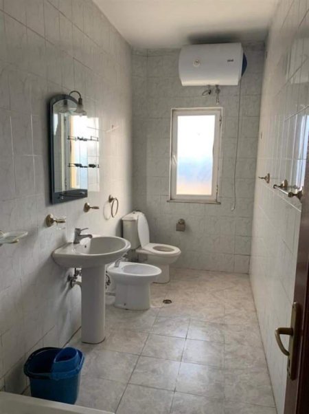 Tirane, jepet me qera apartament 2+1+A+BLK Kati 6, 100 m² 330 Euro (rruga kongresi i manastirit)