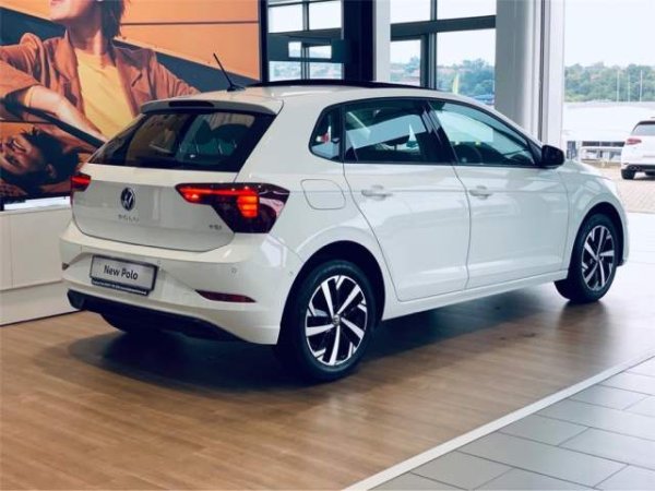 Tirane, shes makine Volkswagen Polo Viti 2021, 18.000 Euro
