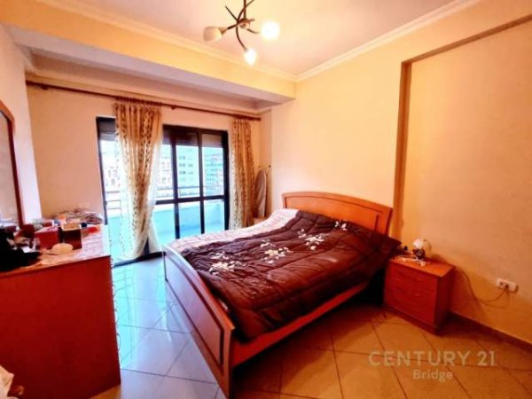 Tirane, jepet me qera apartament 2+1+A+BLK Kati 5, 126 m² 350 Euro (Astir)