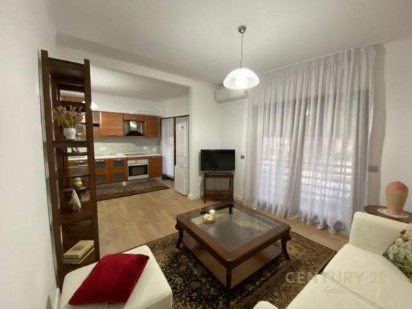 Tirane, jepet me qera apartament 1+1+BLK Kati 12, 80 m² 450 Euro (Zogu i Zi)