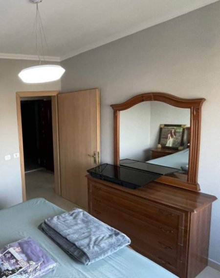 Tirane, jepet me qera apartament 2+1+BLK Kati 5, 80 m² 400 Euro (rruga endri keko)