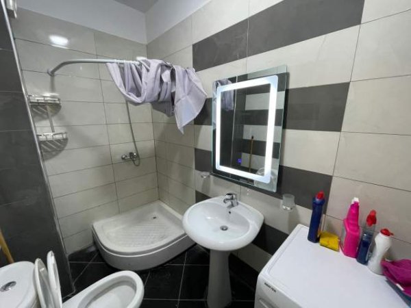 Tirane, jepet me qera apartament 2+1+BLK Kati 5, 80 m² 400 Euro (rruga endri keko)