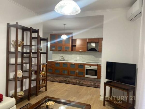 Tirane, jepet me qera apartament 1+1+BLK Kati 12, 80 m² 450 Euro (Zogu i Zi)