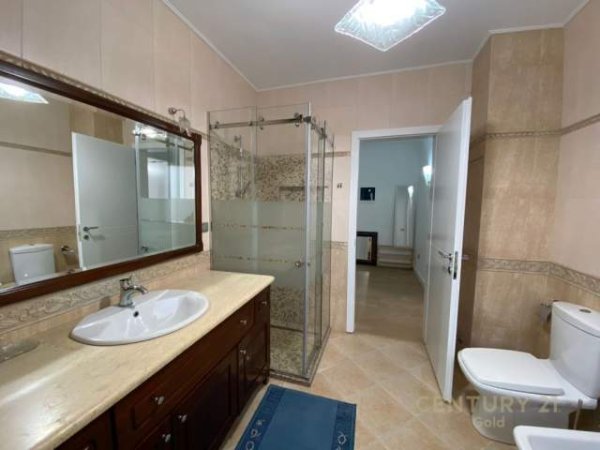 Tirane, jepet me qera apartament 1+1+BLK Kati 12, 80 m² 450 Euro (Zogu i Zi)