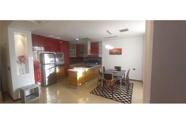 Tirane, jepet me qera apartament 2+1 Kati 2, 124 m² 800 Euro (Rruga  Nikolla tupe)