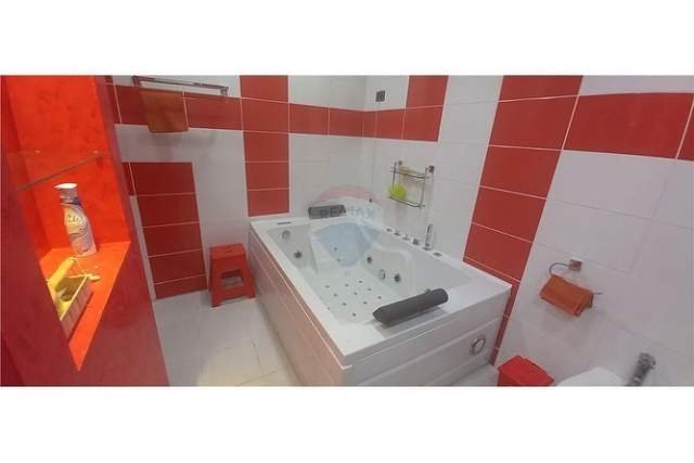 Tirane, jepet me qera apartament 2+1 Kati 2, 124 m² 800 Euro (Rruga  Nikolla tupe)